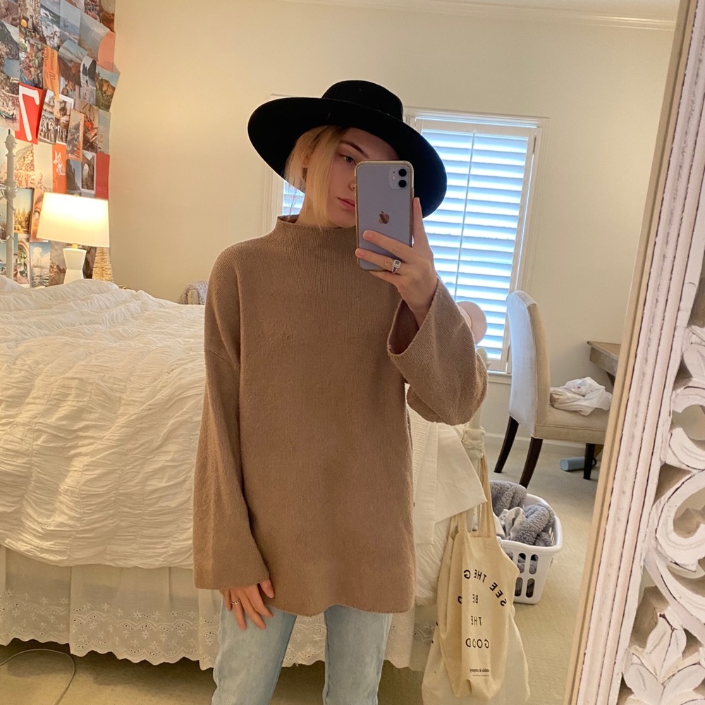 Urban Outfitters Oversized Sweater/Tunic - Picture 1 of 4